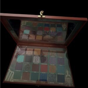 Jeffree Star Scorpio Palette